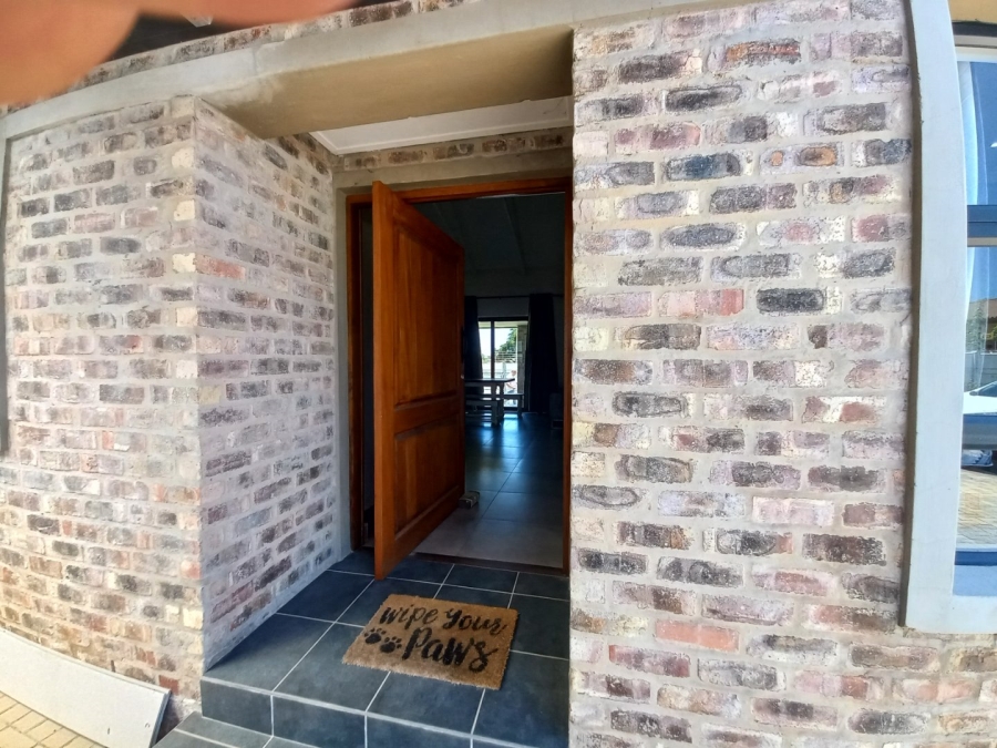 3 Bedroom Property for Sale in Blanco Western Cape